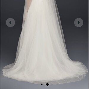 David's Bridal Plain Chapel Length Wedding Veil - Ivory